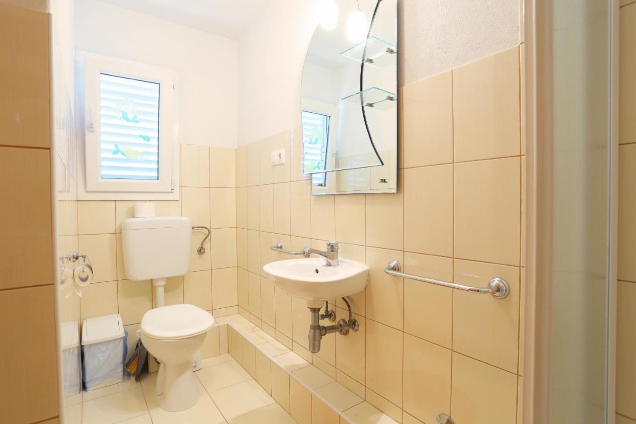 Apartments By The Sea Okrug Donji, Ciovo - 16657 Donji Okrug  ภายนอก รูปภาพ