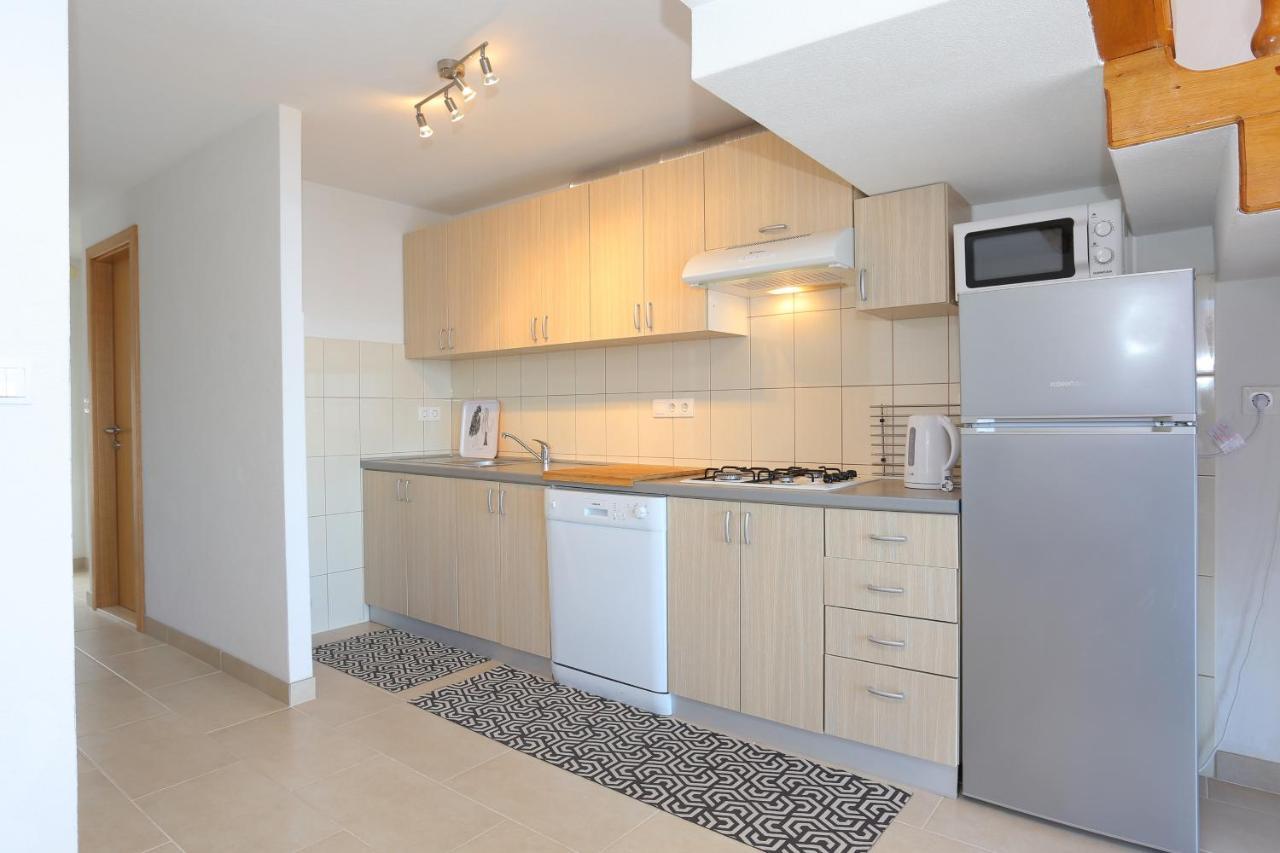 Apartments By The Sea Okrug Donji, Ciovo - 16657 Donji Okrug  ภายนอก รูปภาพ